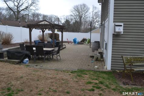 571 Old Colchester Road Montville CT 06382