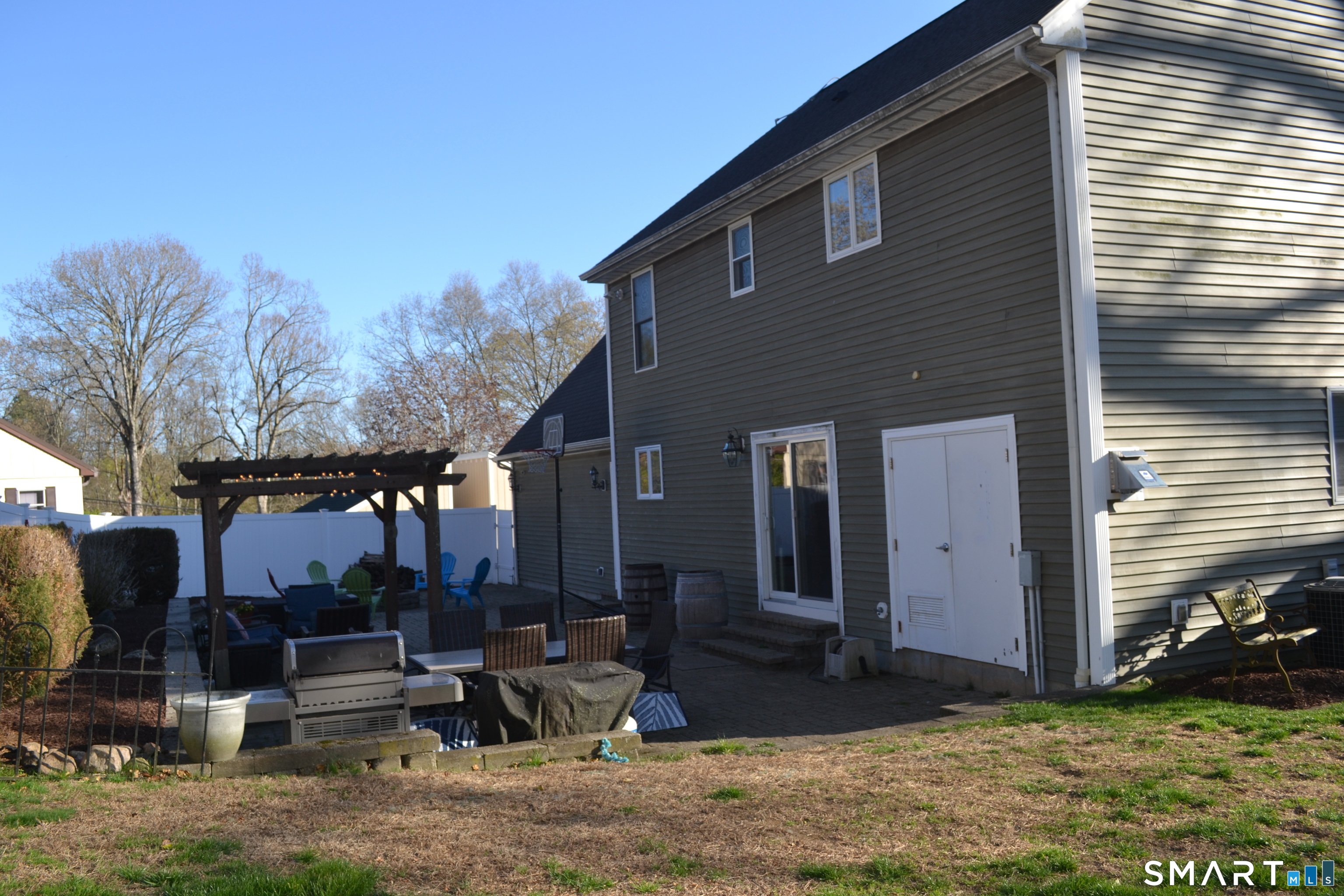 571 Old Colchester Road Montville CT 06382