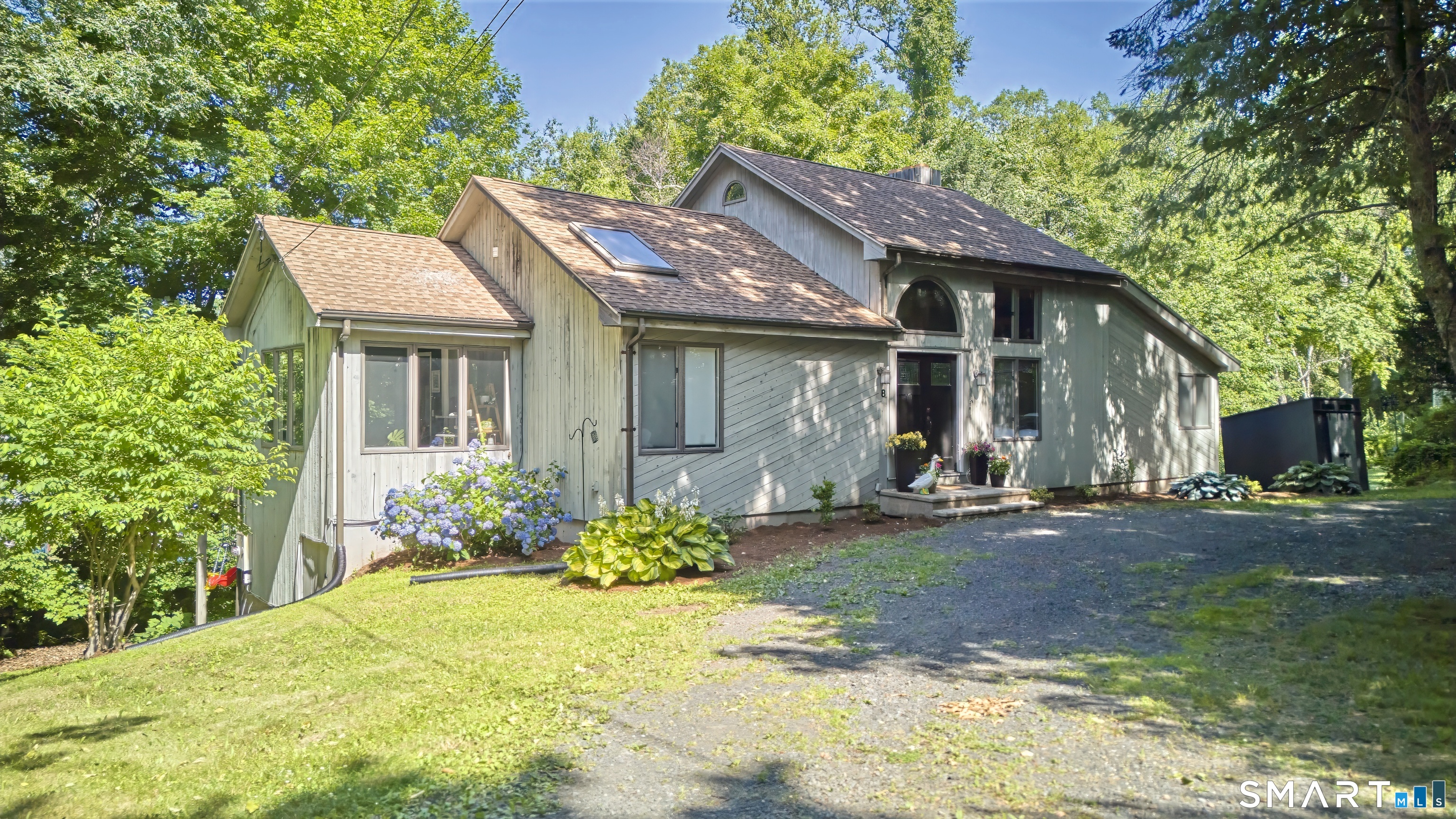 8 Mountain Trail East Hampton CT 06424