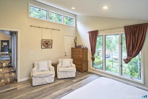 8 Mountain Trail East Hampton CT 06424