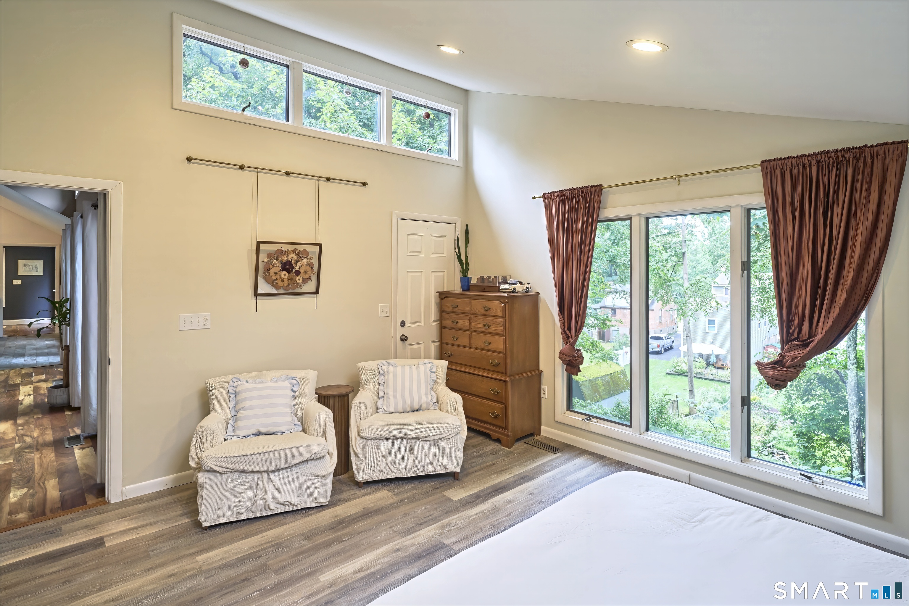 8 Mountain Trail East Hampton CT 06424