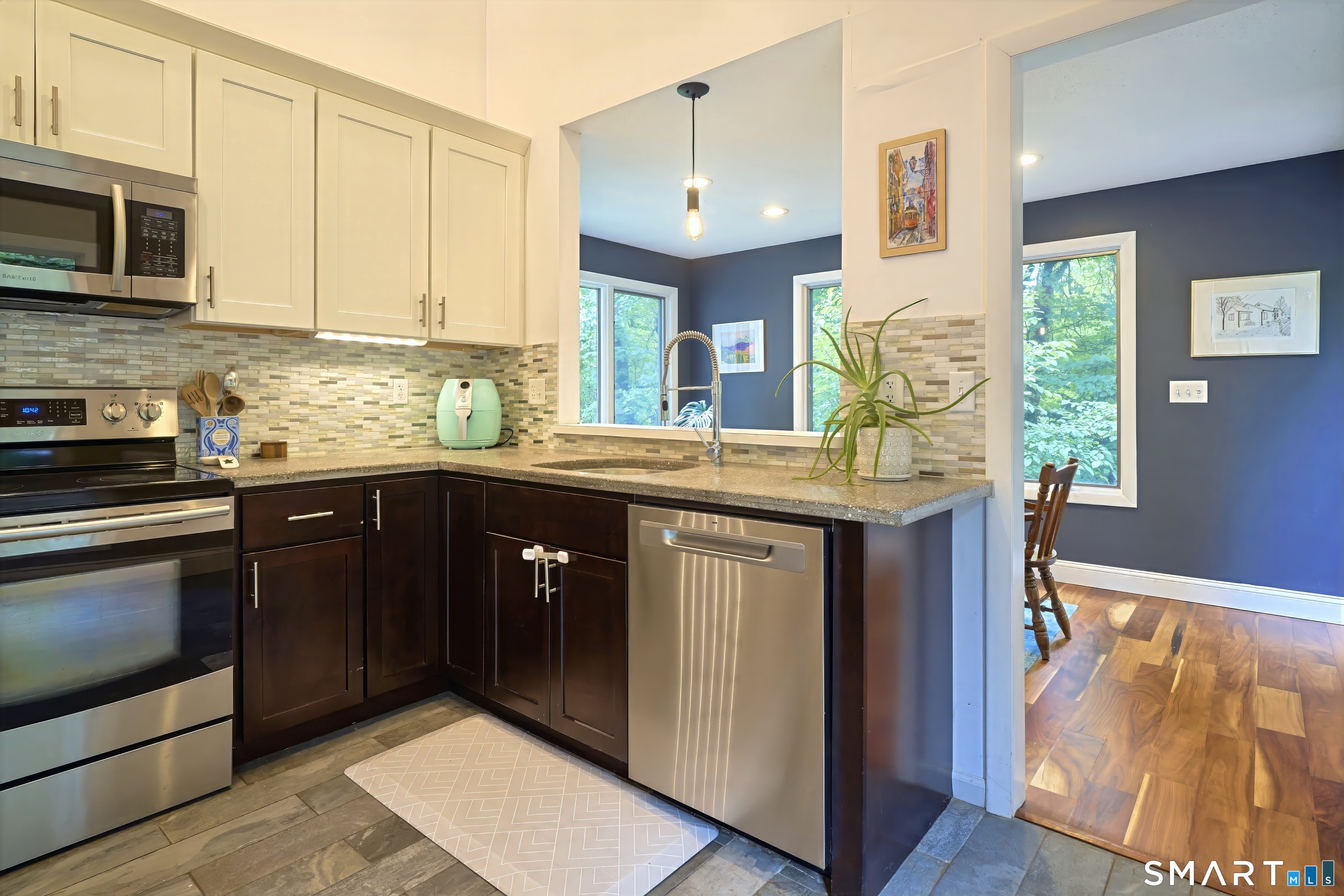 8 Mountain Trail East Hampton CT 06424