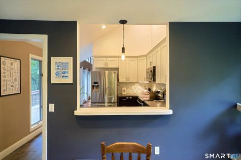 8 Mountain Trail East Hampton CT 06424