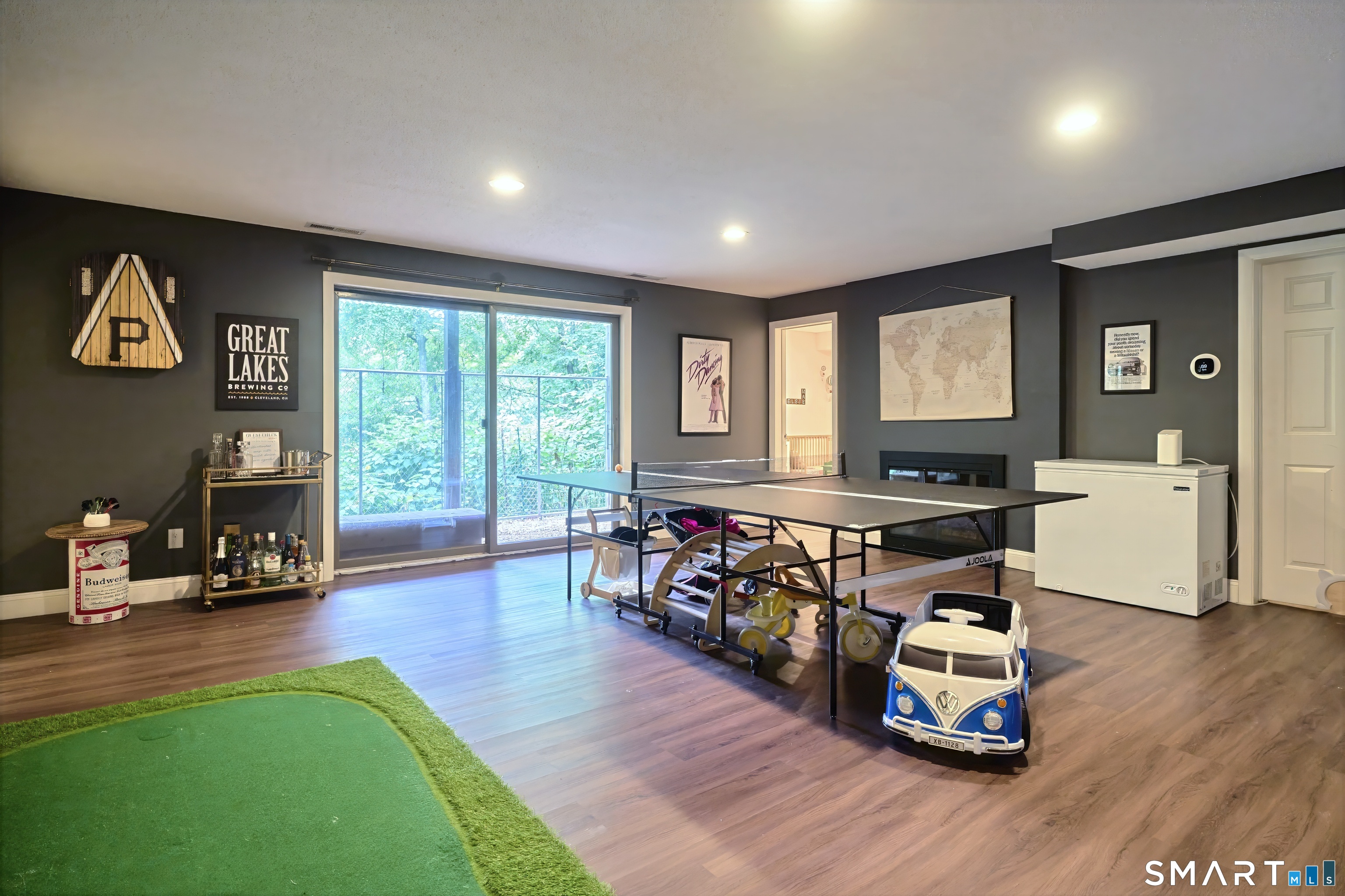 8 Mountain Trail East Hampton CT 06424