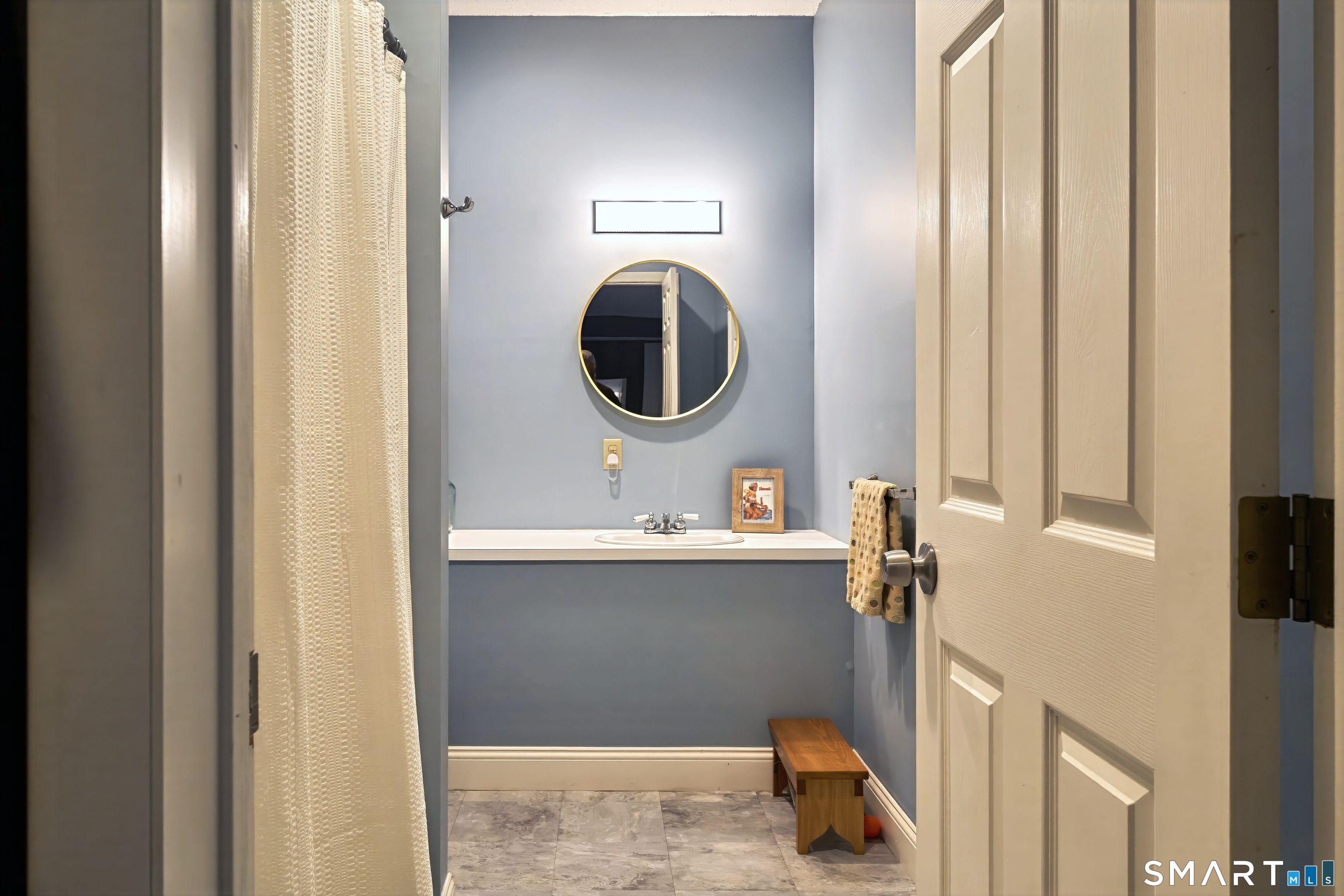 8 Mountain Trail East Hampton CT 06424