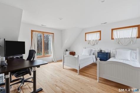 28 East Ridge Court Cheshire CT 06410