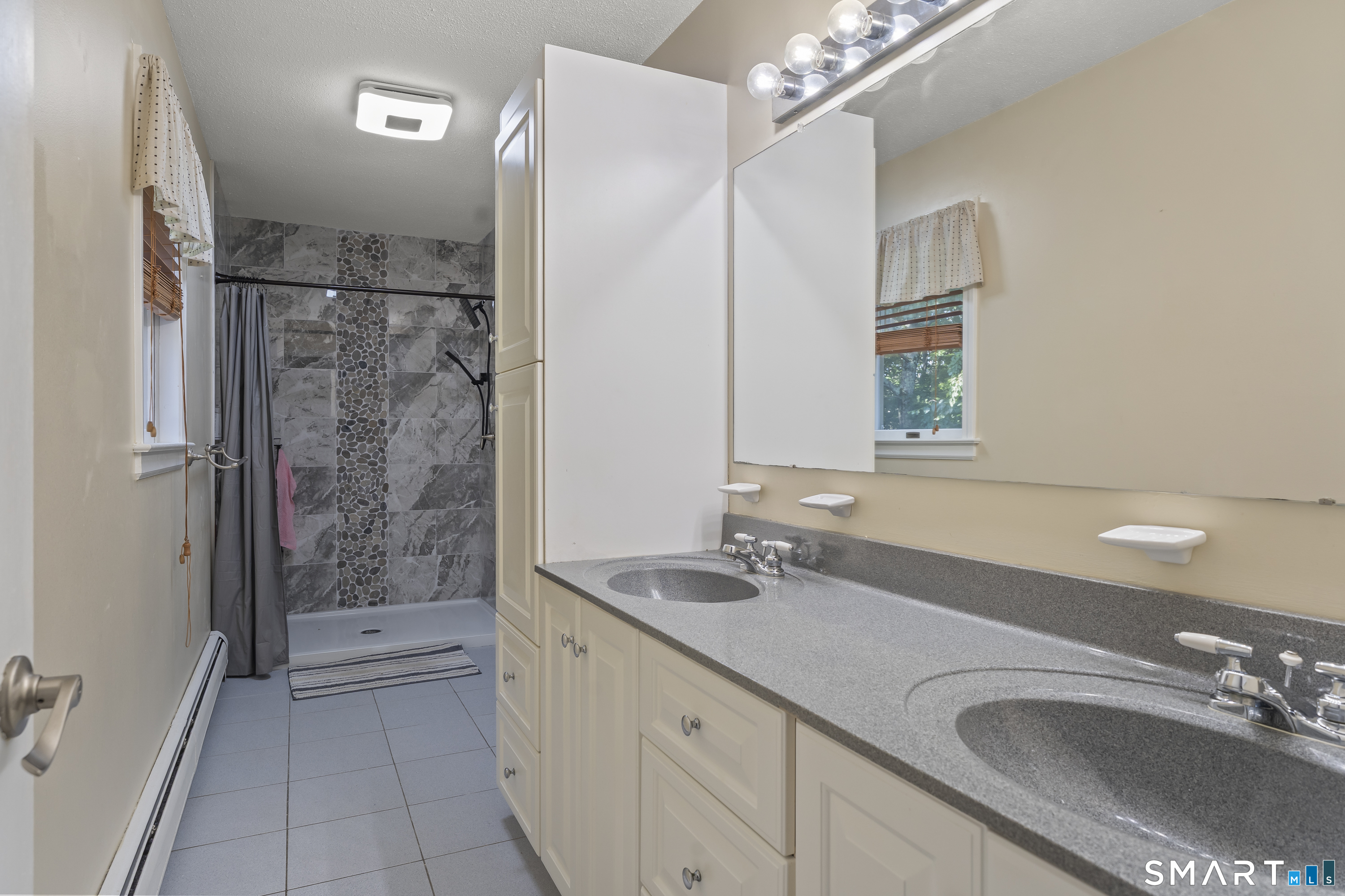 2 Heidi Court Wolcott CT 06716
