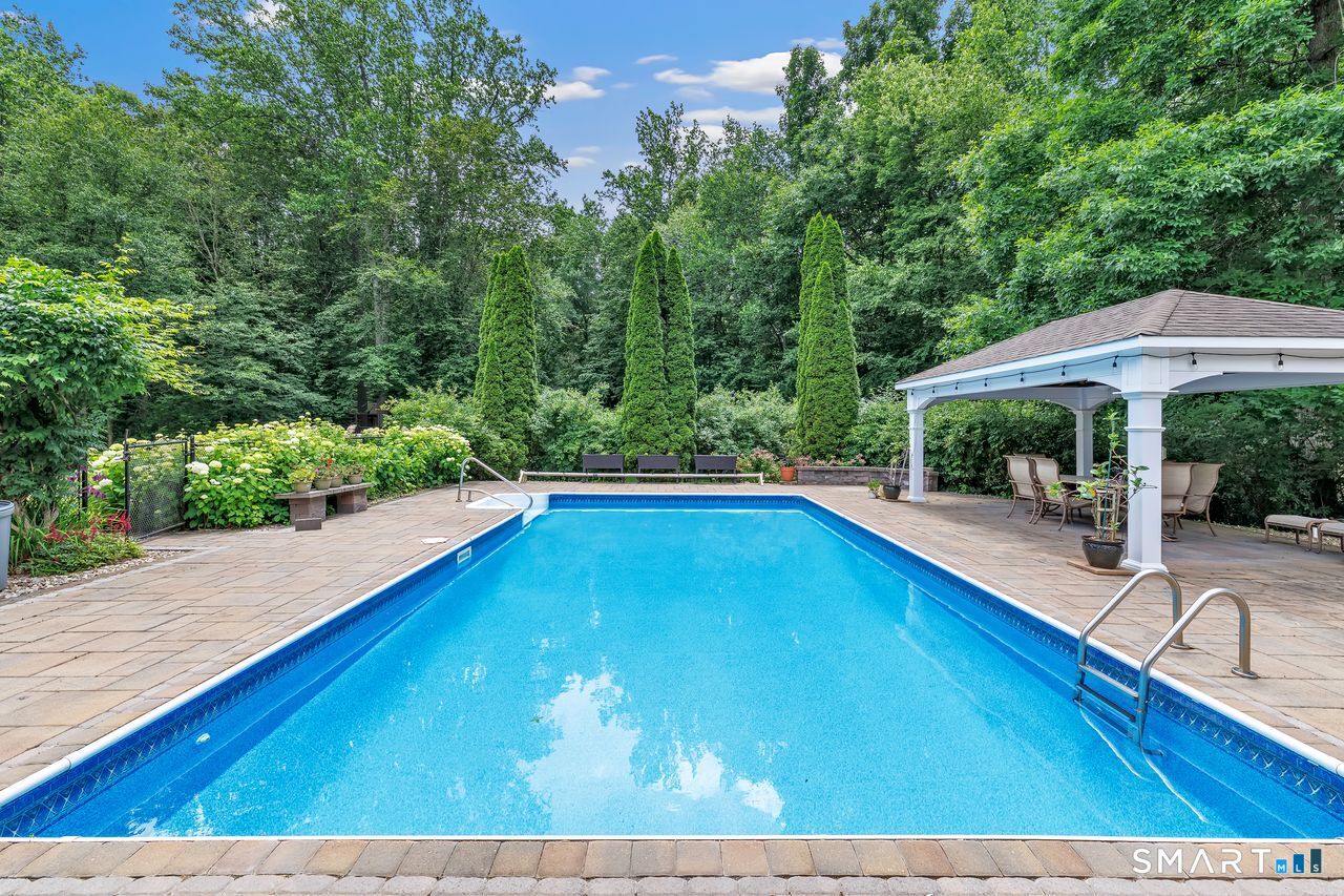 65 Arrowwood Place Stratford CT 06614