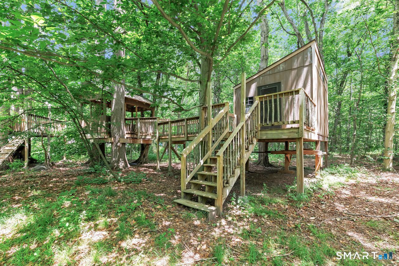 65 Arrowwood Place Stratford CT 06614