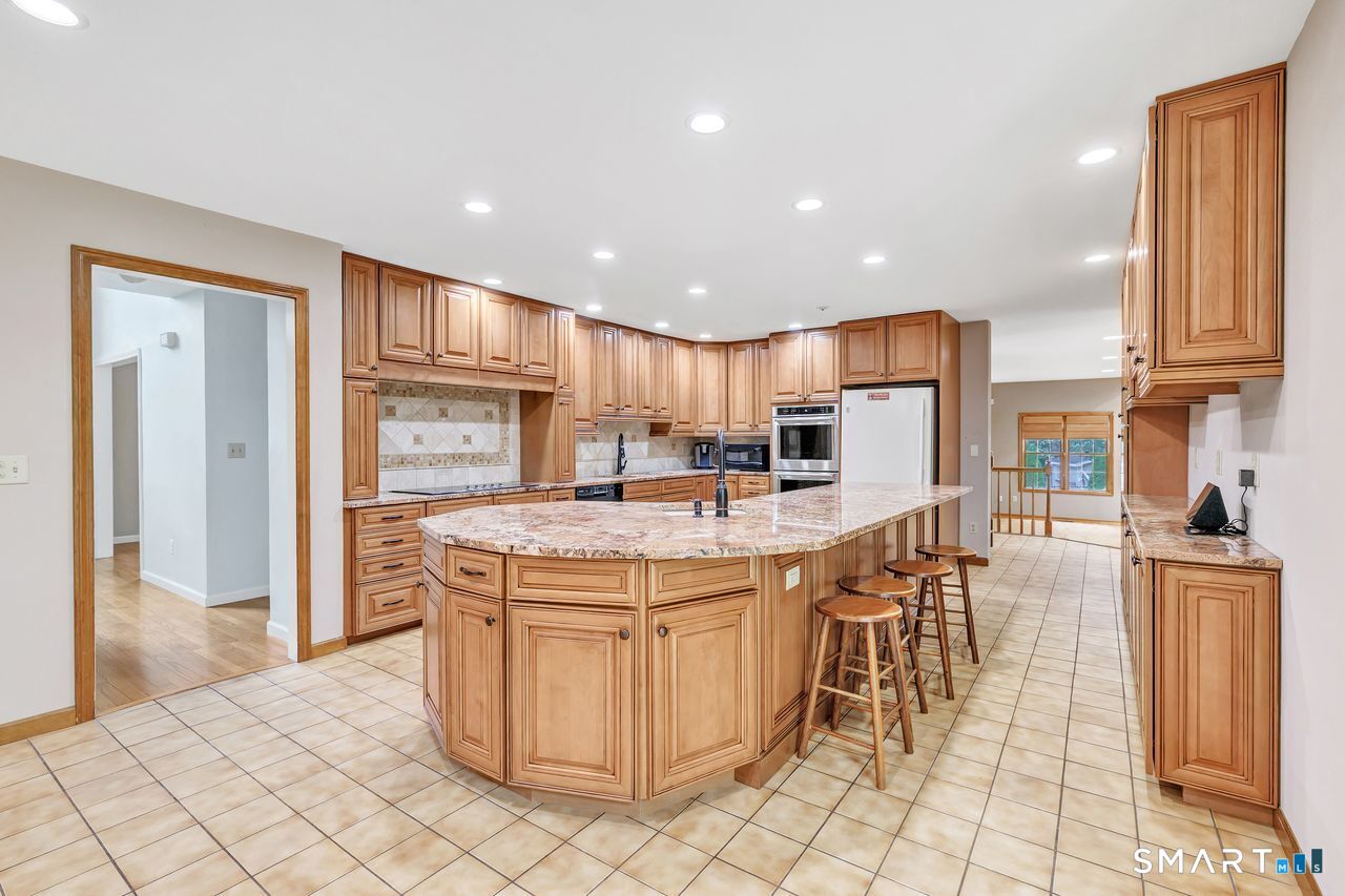 65 Arrowwood Place Stratford CT 06614