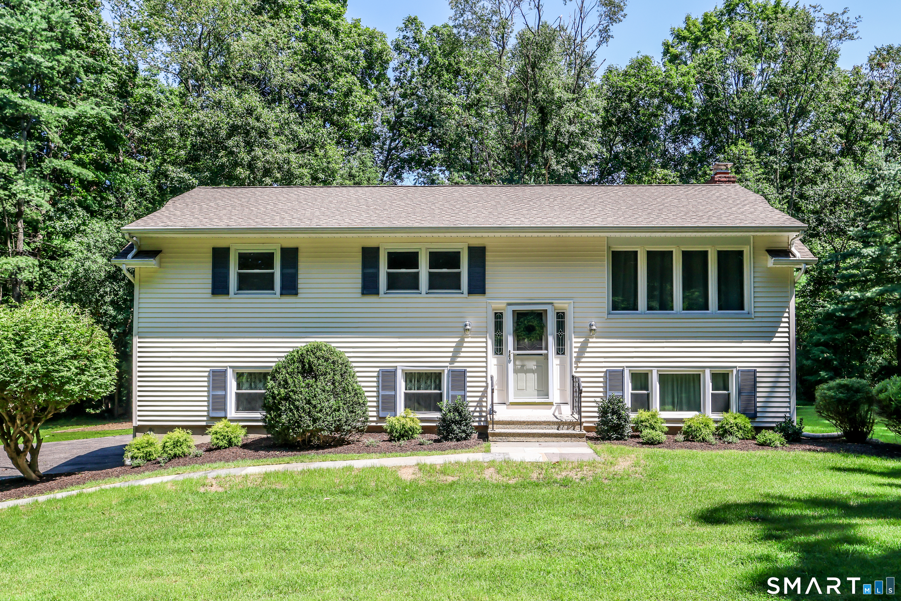 4 Beaver Bog Road New Fairfield CT 06812