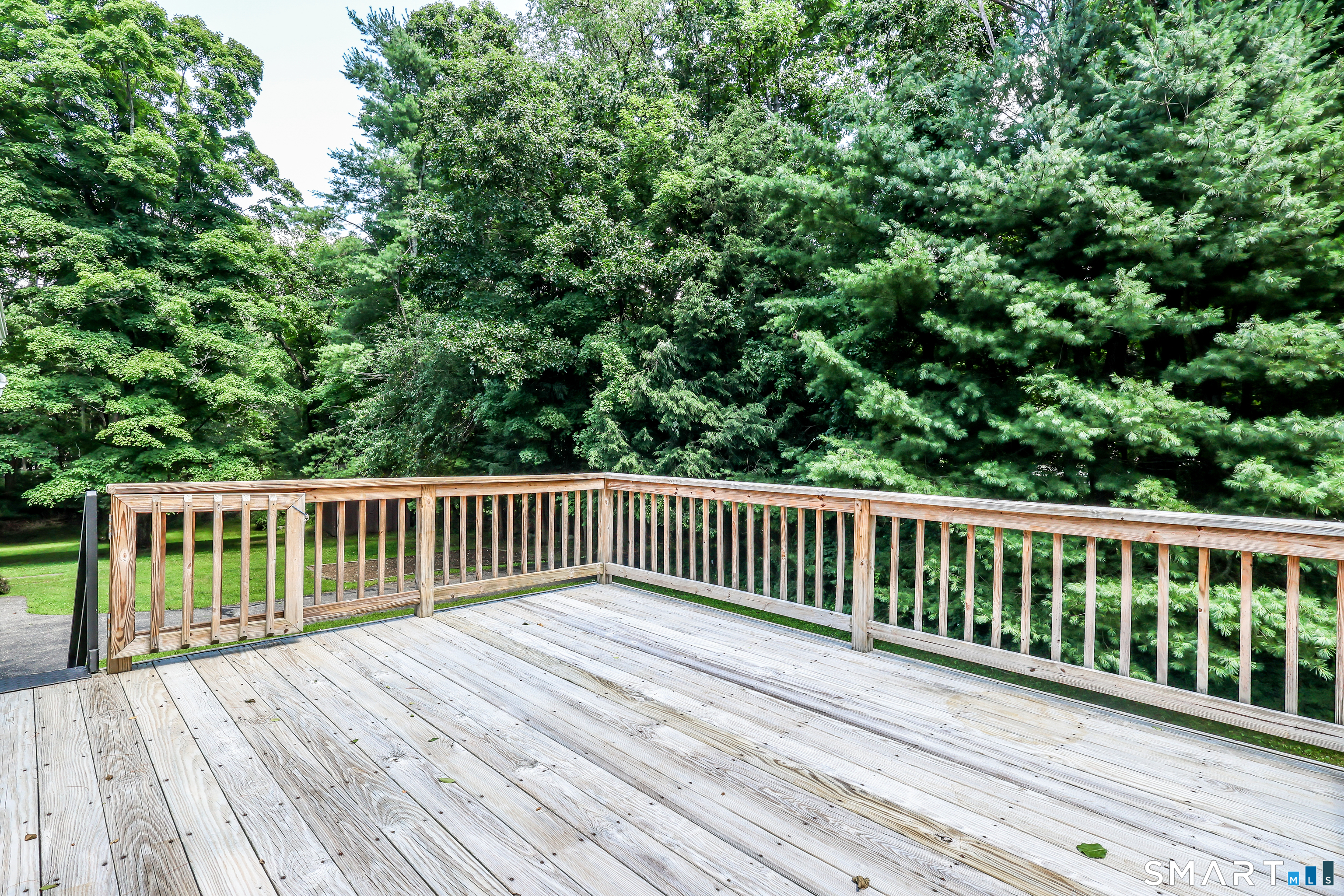 4 Beaver Bog Road New Fairfield CT 06812