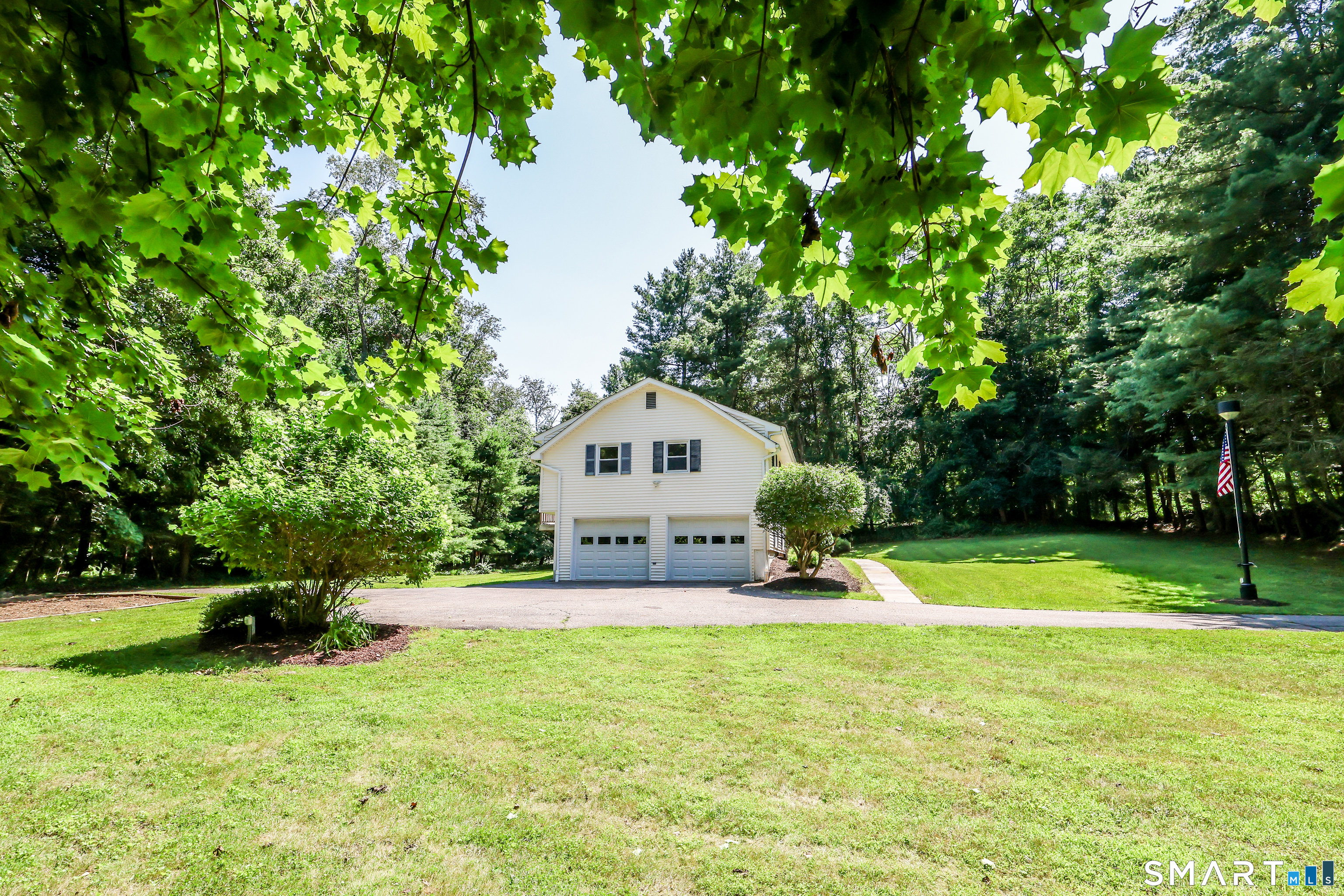 4 Beaver Bog Road New Fairfield CT 06812