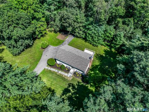 4 Beaver Bog Road New Fairfield CT 06812