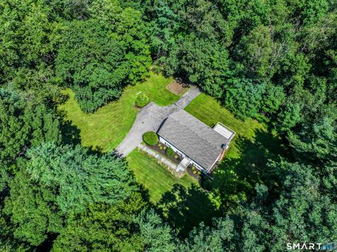 4 Beaver Bog Road New Fairfield CT 06812