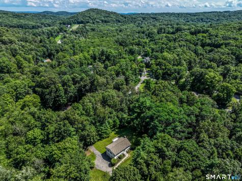 4 Beaver Bog Road New Fairfield CT 06812