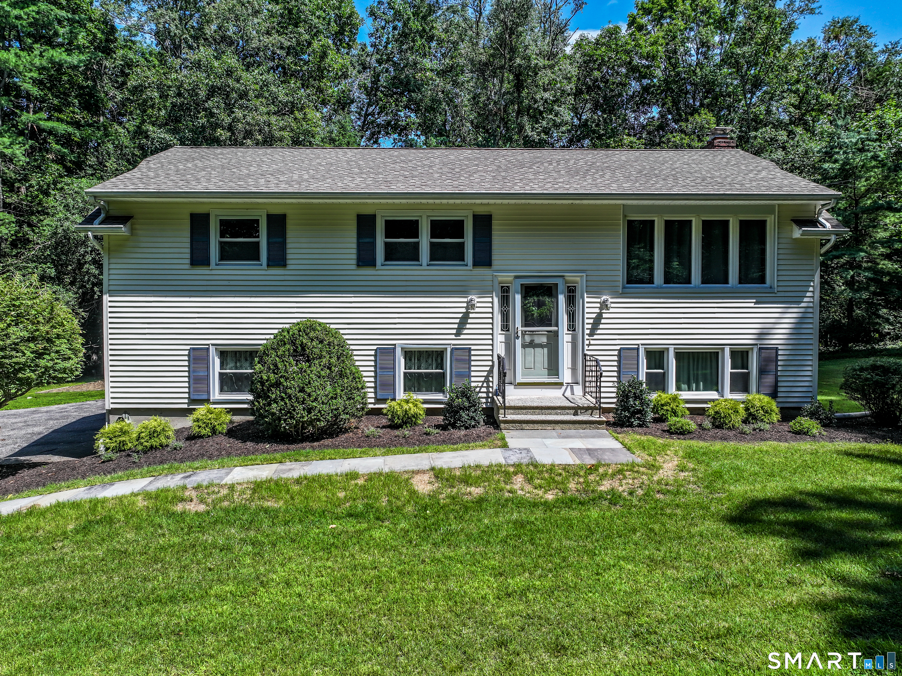 4 Beaver Bog Road New Fairfield CT 06812