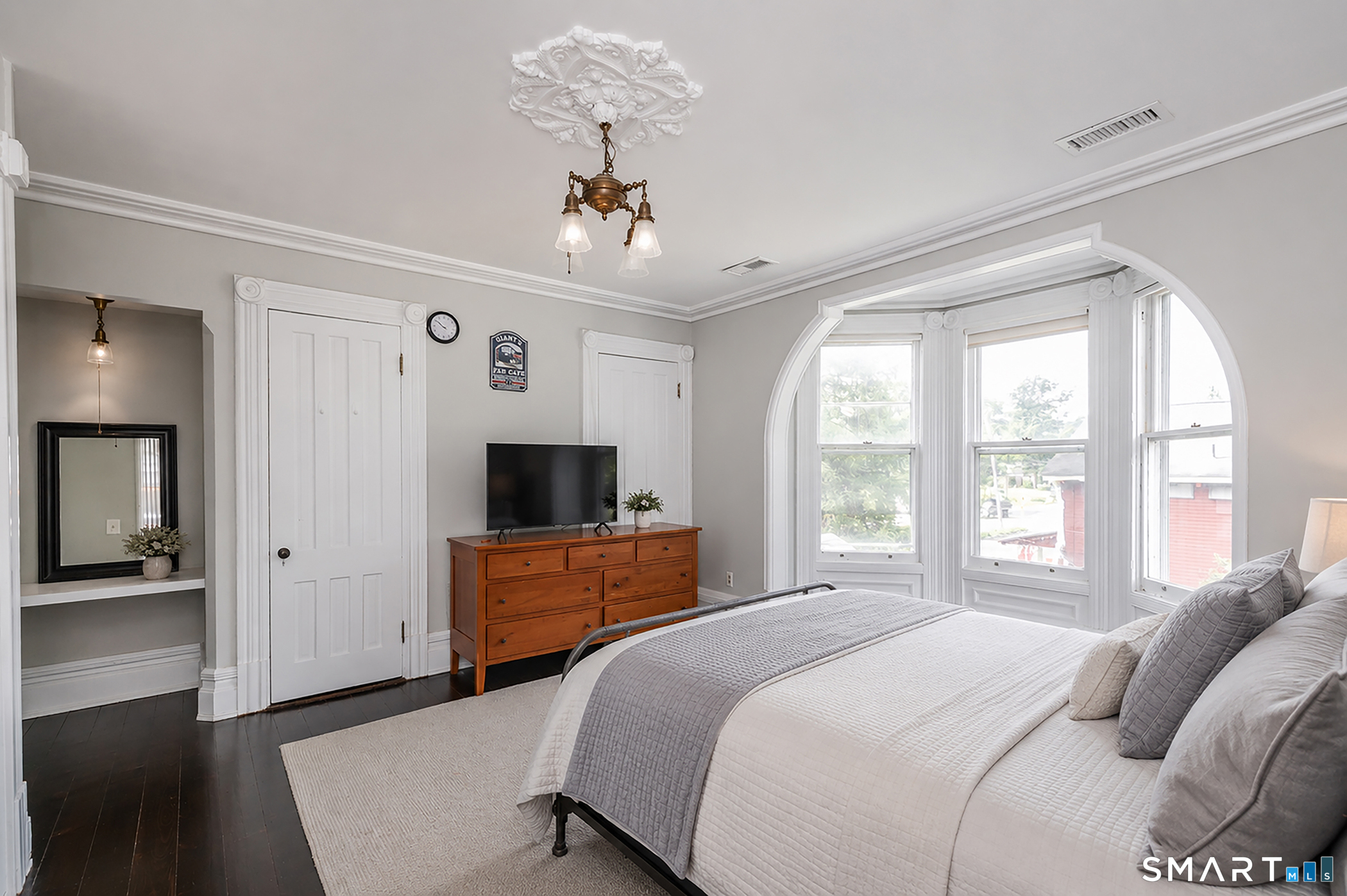 67 North Main Street Kent CT 06757