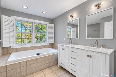 725 Nortontown Road Guilford CT 06437