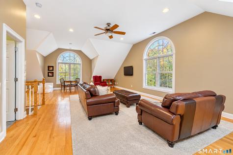 725 Nortontown Road Guilford CT 06437