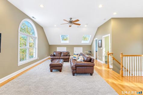 725 Nortontown Road Guilford CT 06437