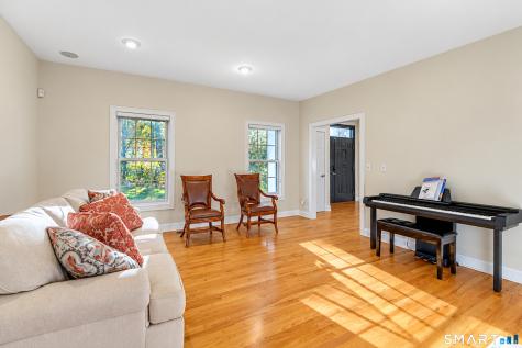 725 Nortontown Road Guilford CT 06437
