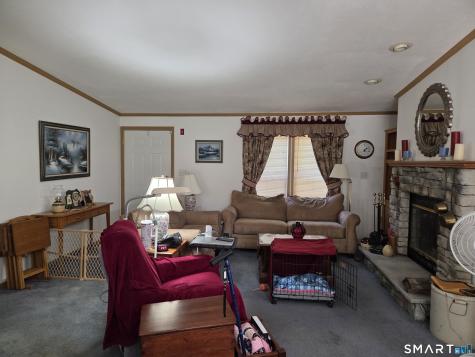 40 Evergreen Park Clinton CT 06413