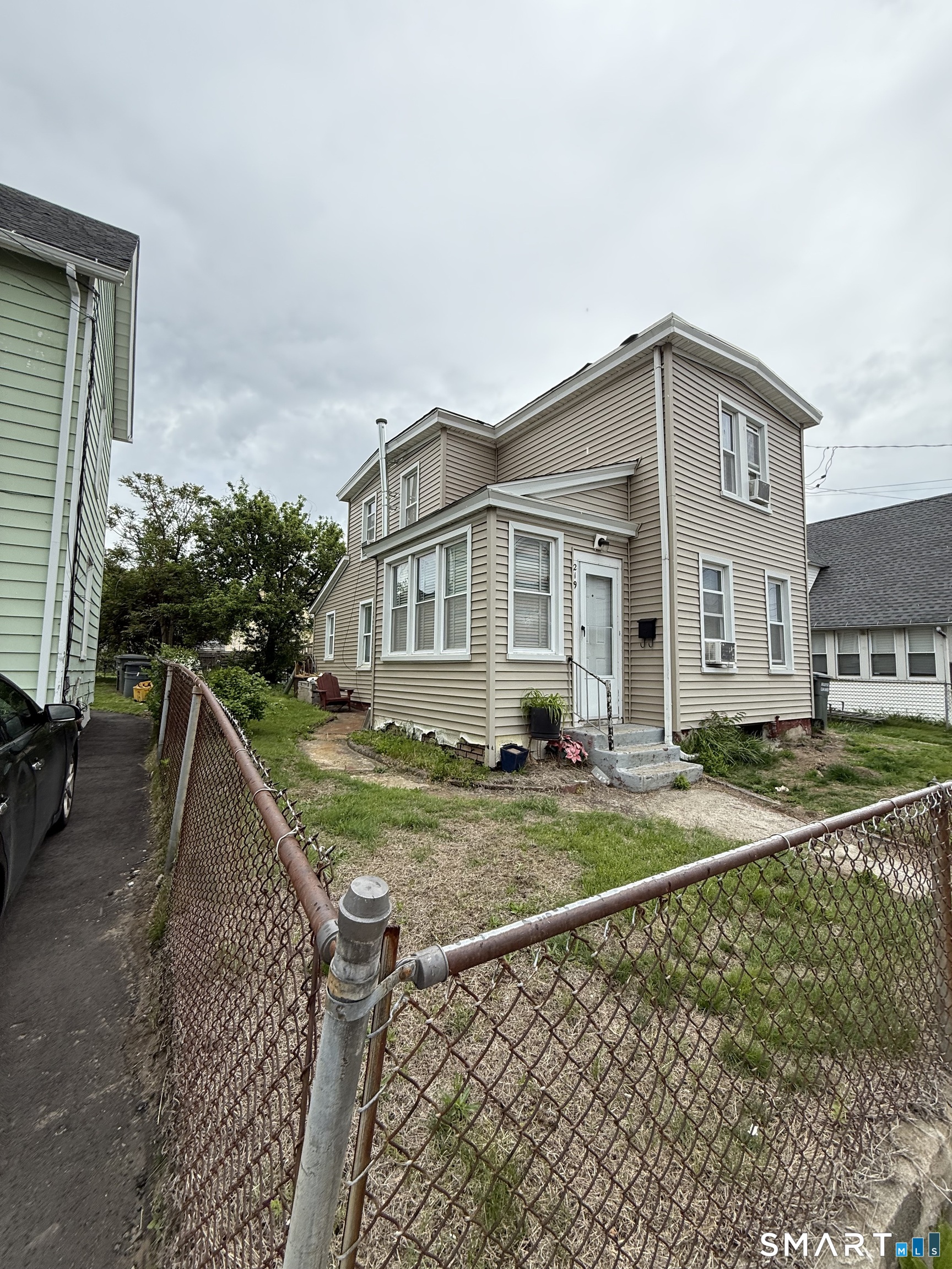 219 Adams Street Bridgeport CT 06607