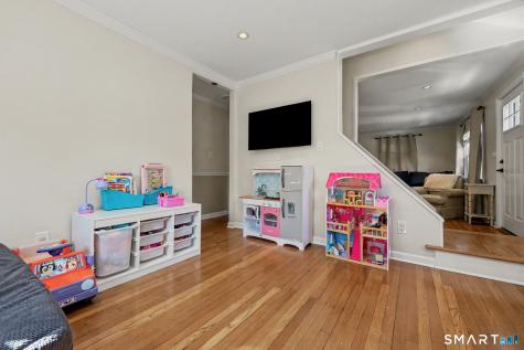 8 Wildmere Lane Norwalk CT 06851
