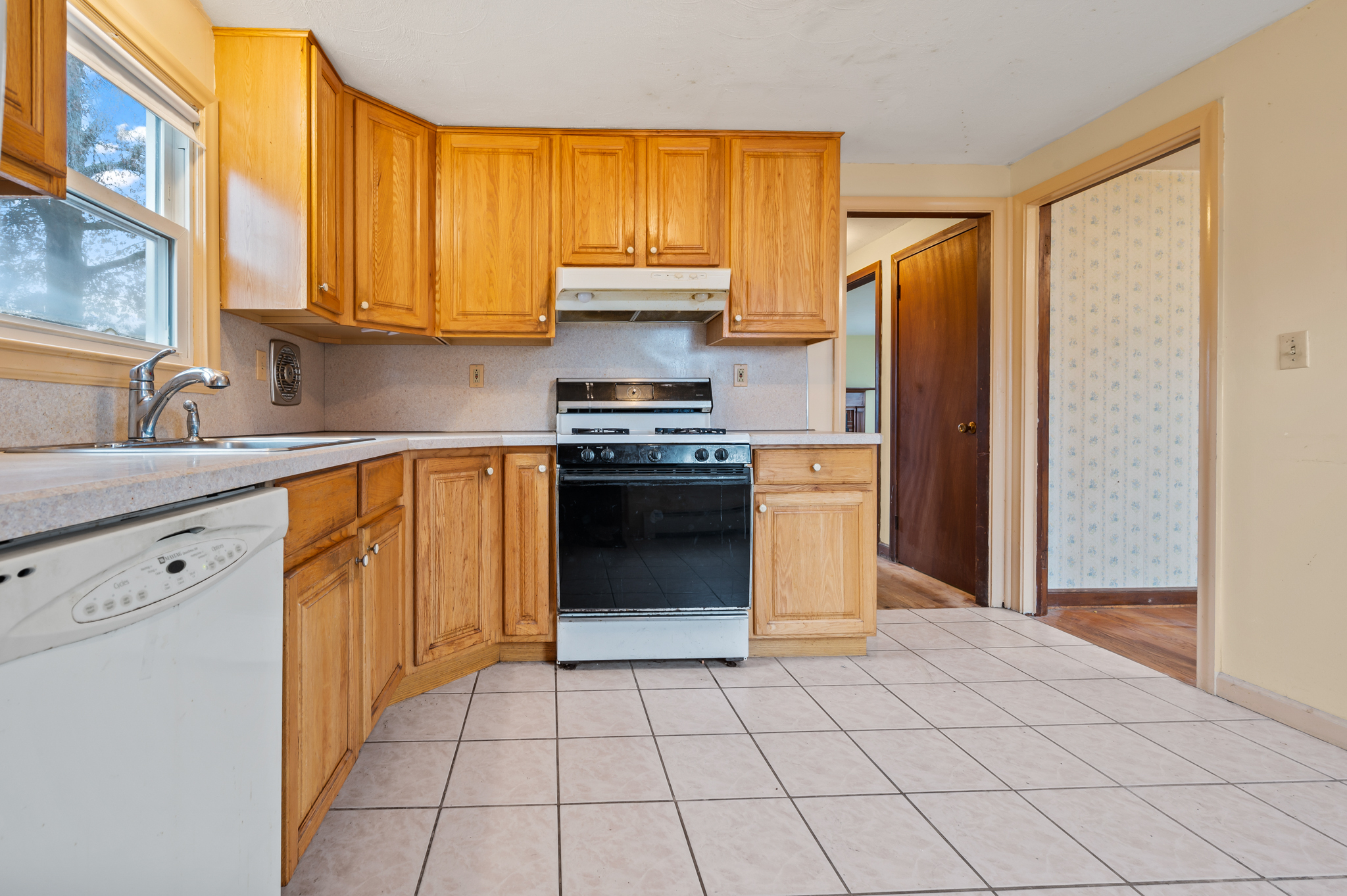 21 Forest Lane East Hartford CT 06118