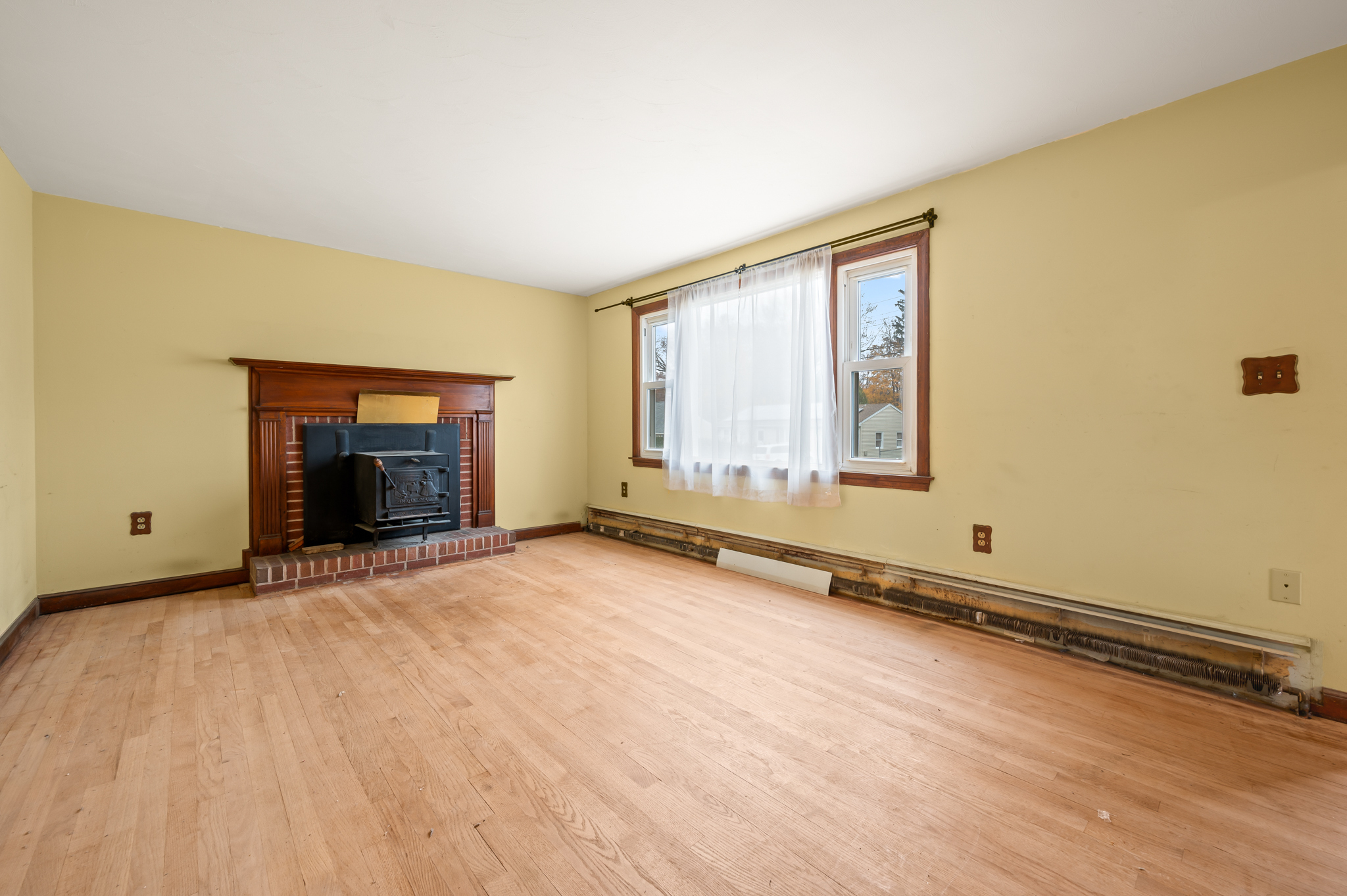 21 Forest Lane East Hartford CT 06118