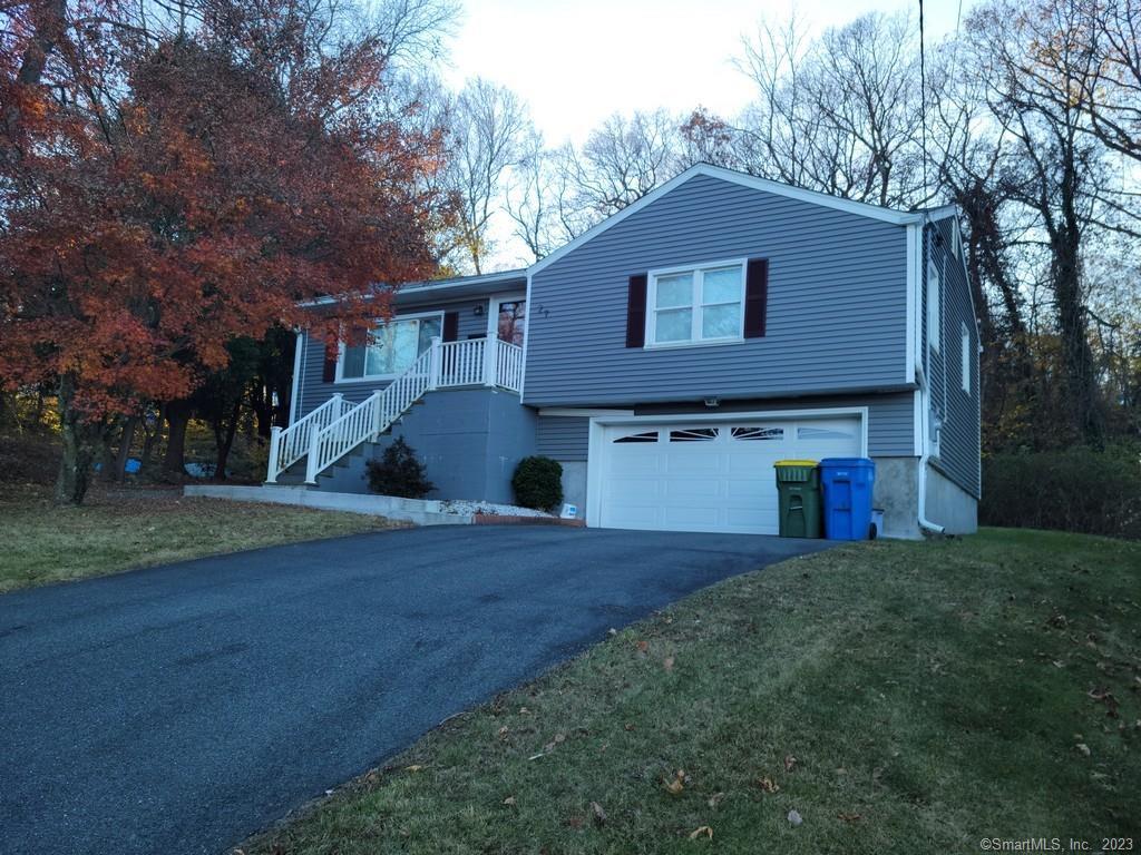 27 Bridle Spur Drive Waterbury CT 06708