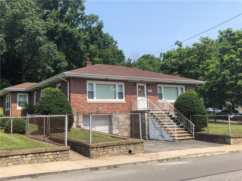 113 Platt Street Waterbury CT 06704