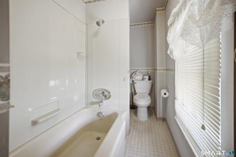 41 Jefferson Avenue Danbury CT 06810
