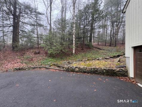17 Robin Drive Barkhamsted CT 06063