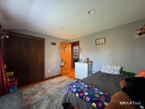 17 Robin Drive Barkhamsted CT 06063
