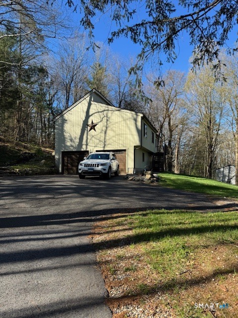 17 Robin Drive Barkhamsted CT 06063