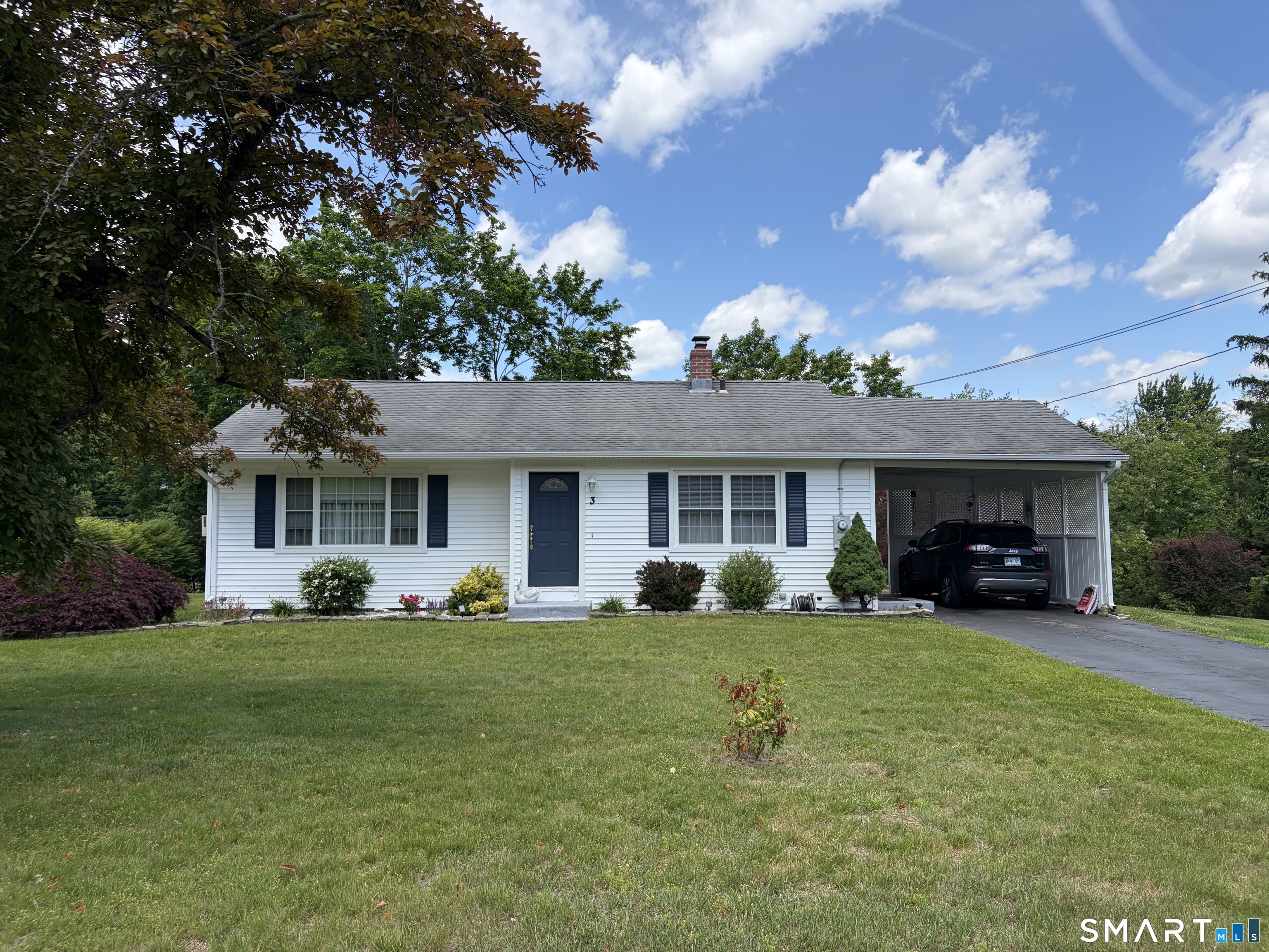 3 Mohican Lane Wallingford CT 06492