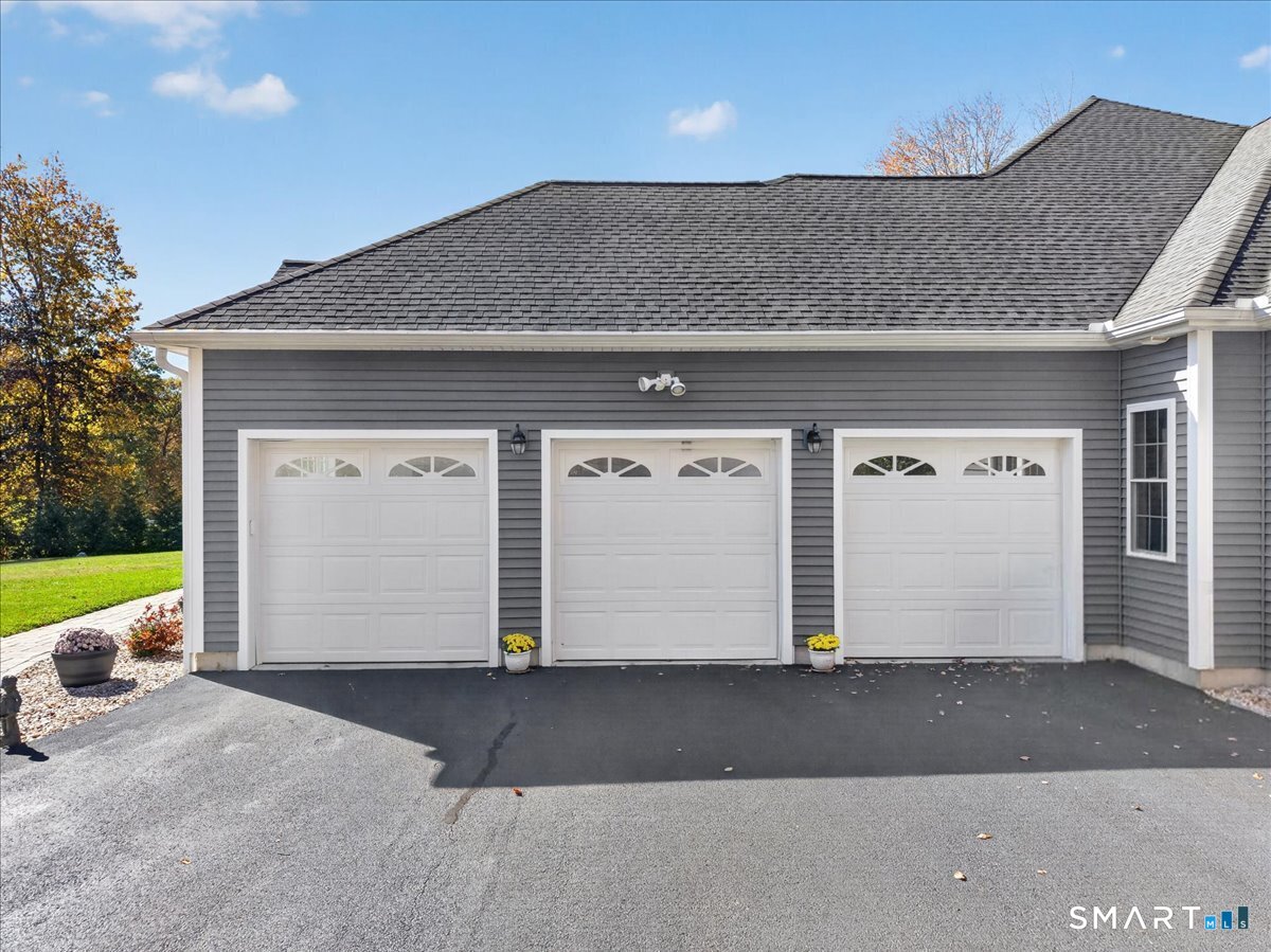 61 Daniel Drive Colchester CT 06415