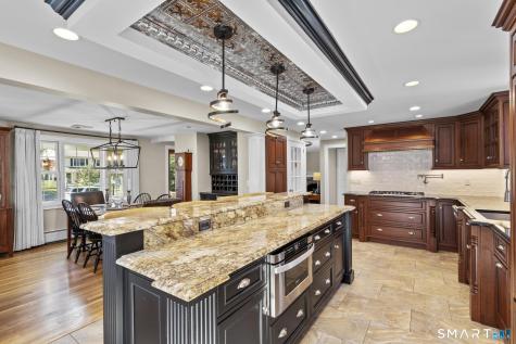 60 Blueberry Lane Avon CT 06001