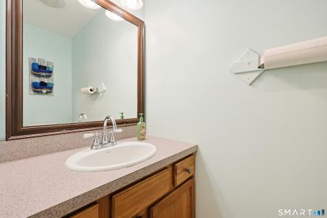 18 Bob White Way Plainfield CT 06354