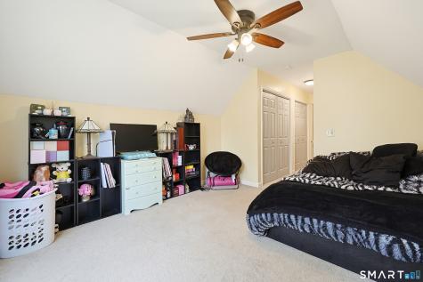 18 Bob White Way Plainfield CT 06354