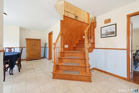 18 Bob White Way Plainfield CT 06354