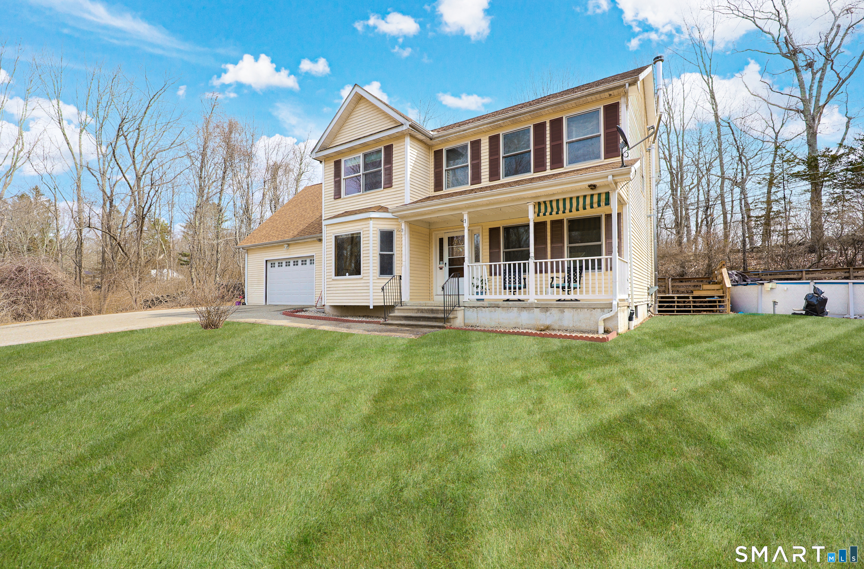18 Bob White Way Plainfield CT 06354