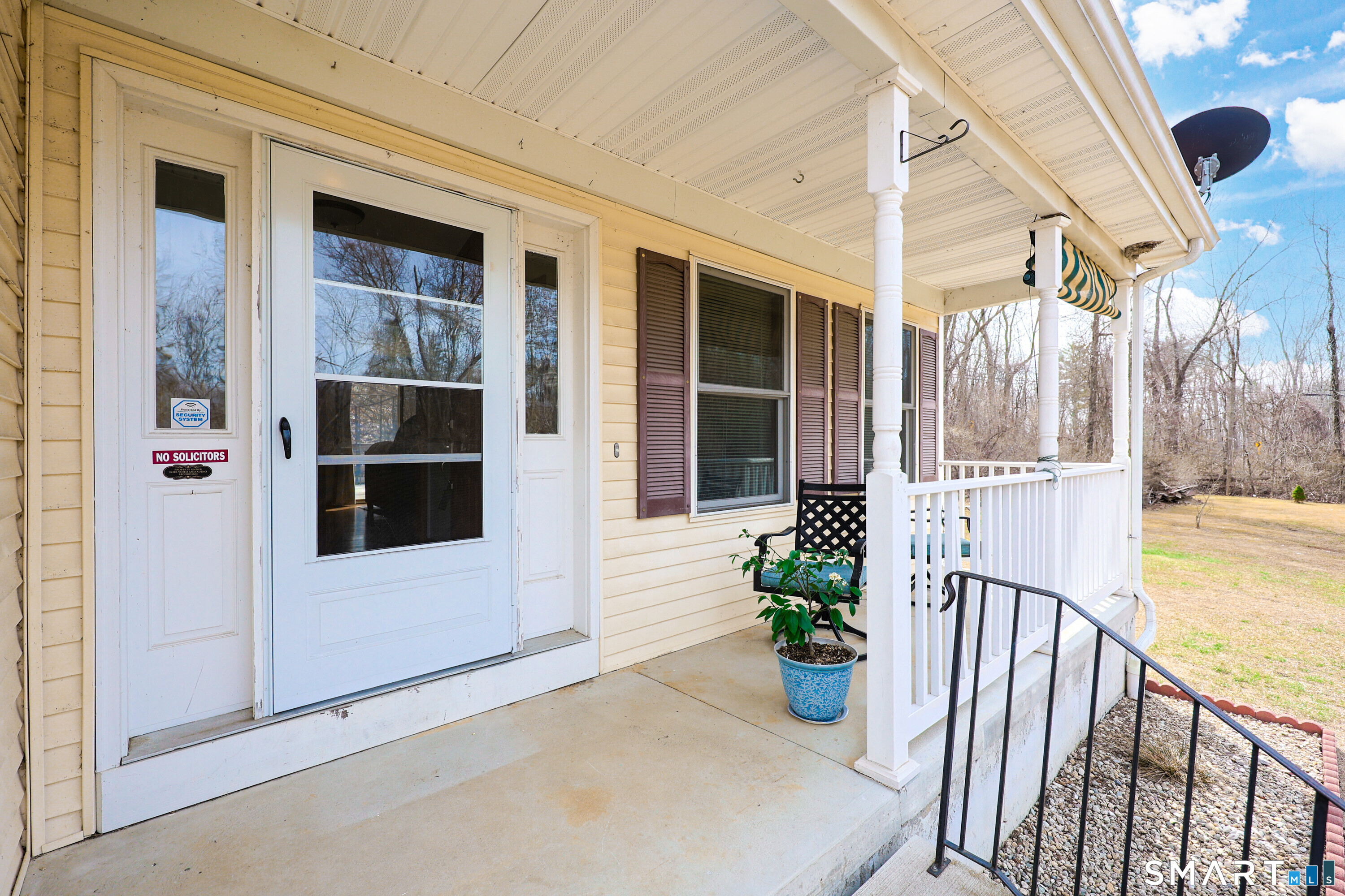 18 Bob White Way Plainfield CT 06354