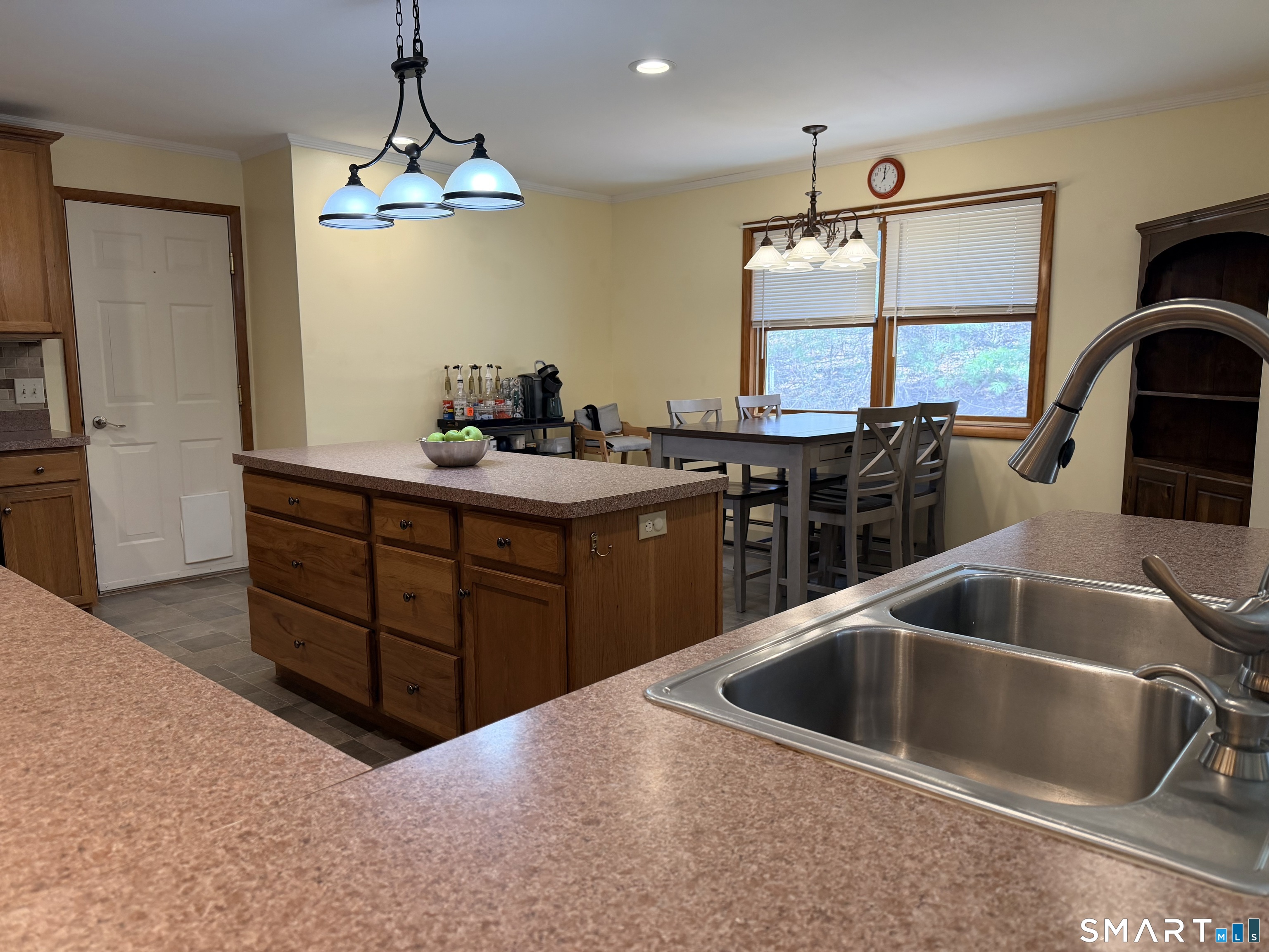 18 Bob White Way Plainfield CT 06354