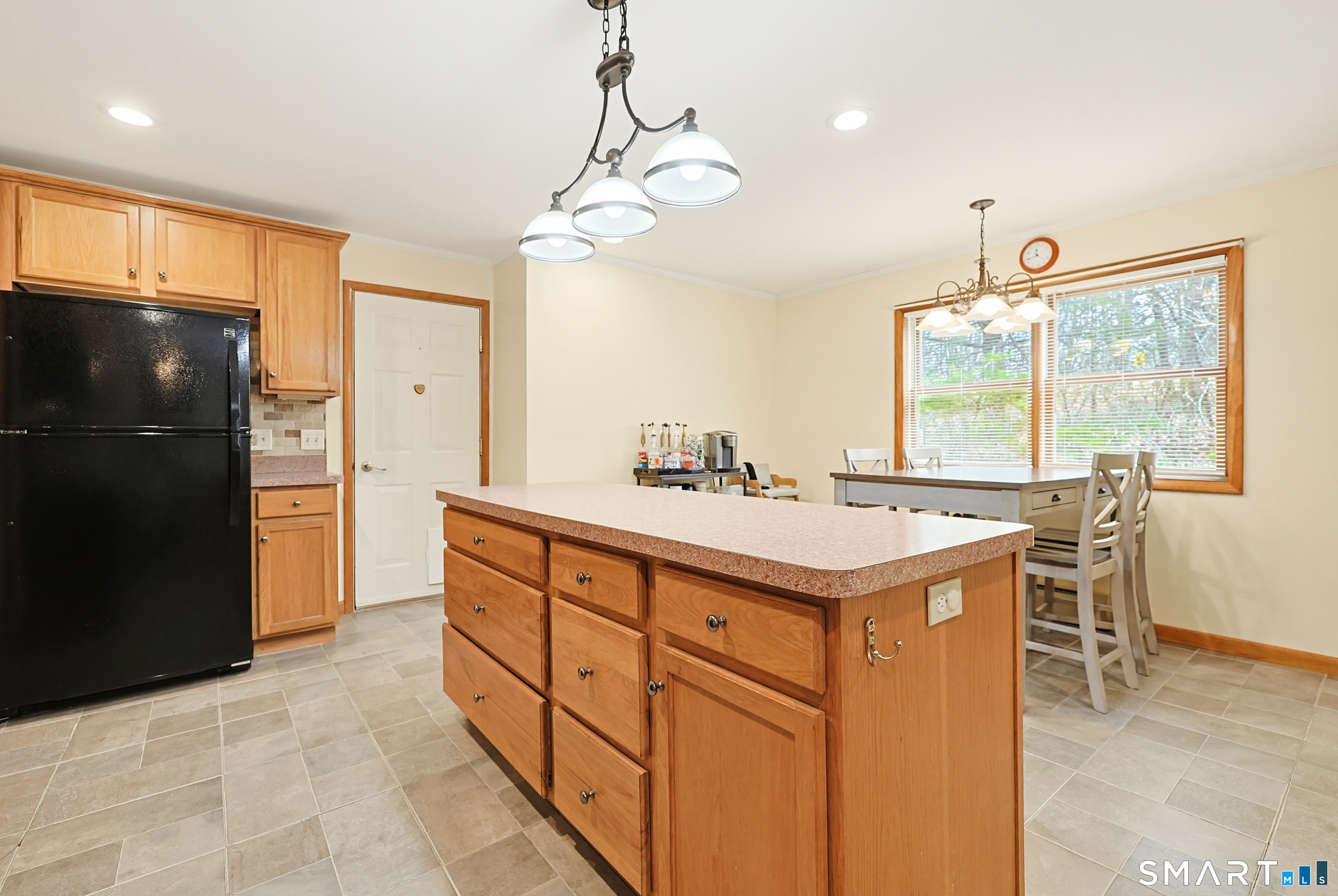 18 Bob White Way Plainfield CT 06354