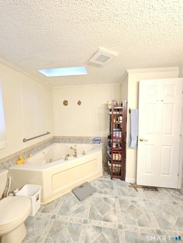 1 Circle Drive Stonington CT 06378