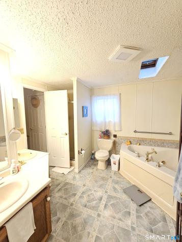 1 Circle Drive Stonington CT 06378