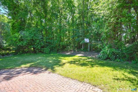 8 Hanover Lane South Windsor CT 06074